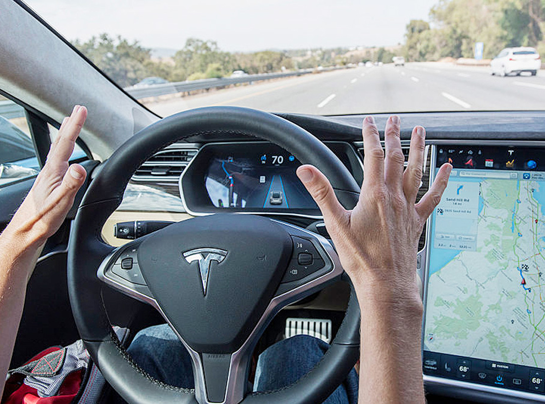 Tesla Autopilot 功能概要